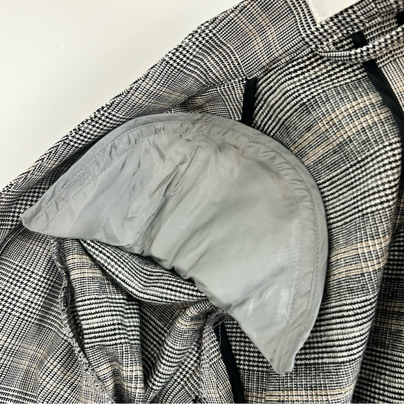 Babaton Power Hip Blazer Size 2 Grey Plaid - Picture 11 of 11